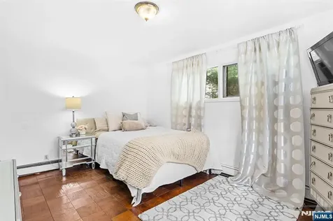 8 Halsey Lane Closter NJ 07624