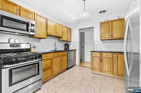 8 Halsey Lane Closter NJ 07624