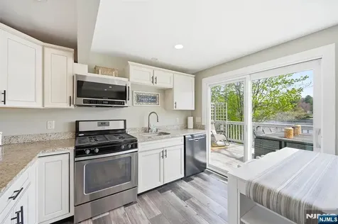 51 Goldfinch Lane West Milford NJ 07421