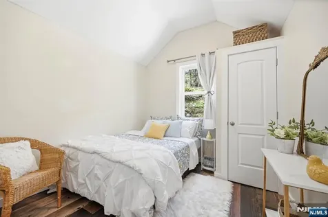 51 Goldfinch Lane West Milford NJ 07421