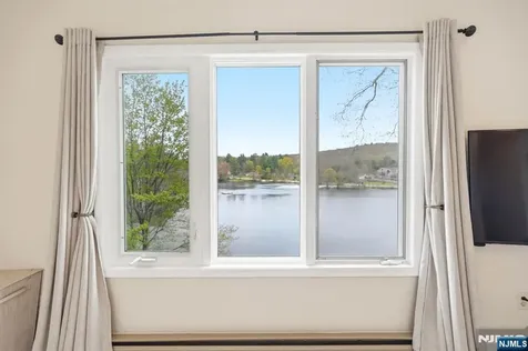 51 Goldfinch Lane West Milford NJ 07421