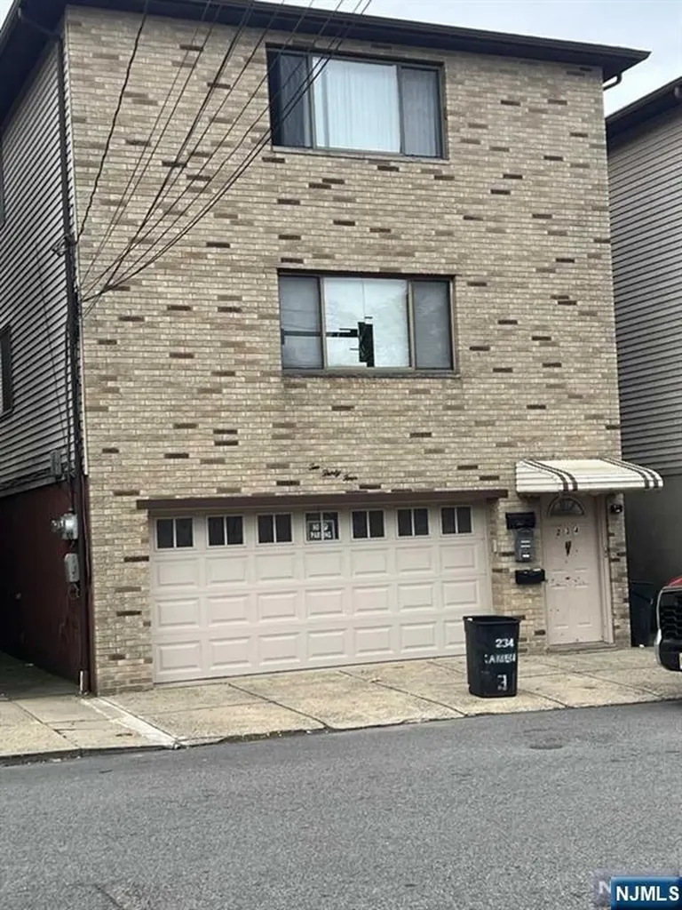 234 Kamena Street Fairview NJ 07022