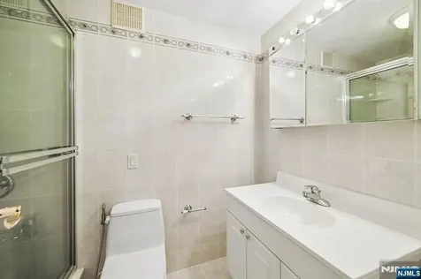 300 Winston Drive Cliffside Park NJ 07010