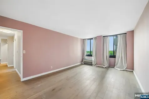 300 Winston Drive Cliffside Park NJ 07010