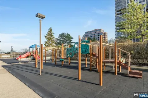 300 Winston Drive Cliffside Park NJ 07010