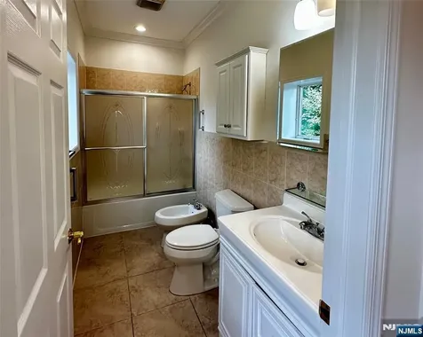 35 N Farview Avenue Paramus NJ 07652