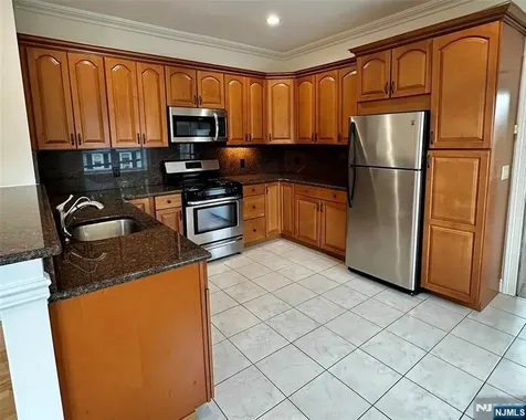 35 N Farview Avenue Paramus NJ 07652