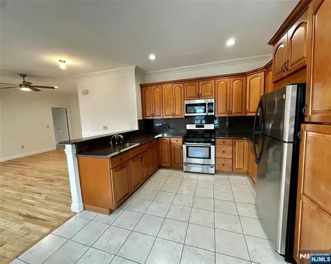 35 N Farview Avenue Paramus NJ 07652