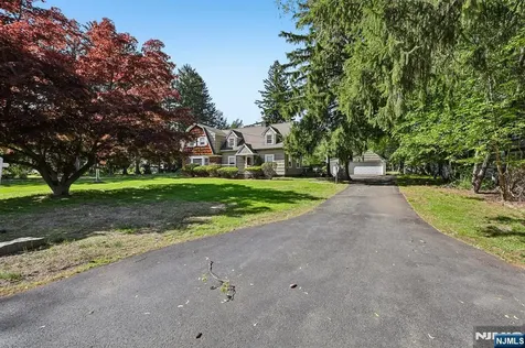 37 Nilsen Avenue Mahwah NJ 07430