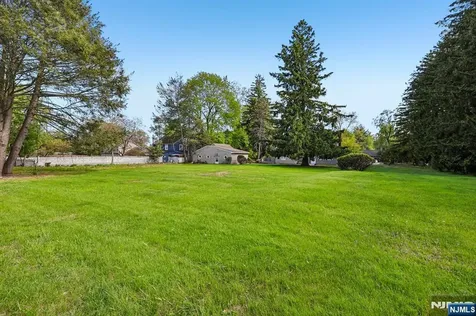 37 Nilsen Avenue Mahwah NJ 07430