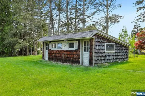 37 Nilsen Avenue Mahwah NJ 07430