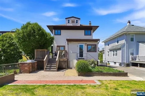 410 Poplar Avenue Maywood NJ 07607