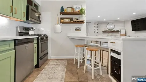 42 Triumph Court East Rutherford NJ 07073
