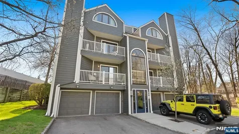 42 Triumph Court East Rutherford NJ 07073