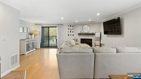 42 Triumph Court East Rutherford NJ 07073