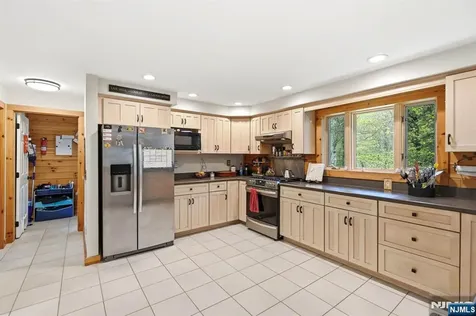 127 Jacobs Road Rockaway Township NJ 07435
