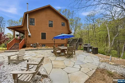 127 Jacobs Road Rockaway Township NJ 07435