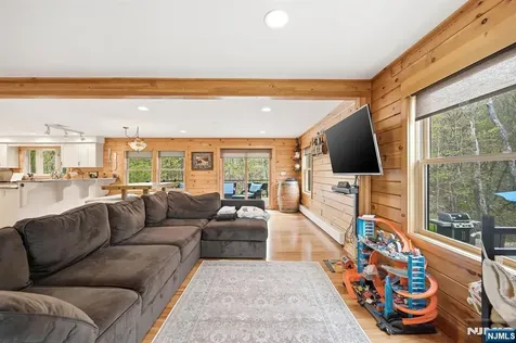 127 Jacobs Road Rockaway Township NJ 07435