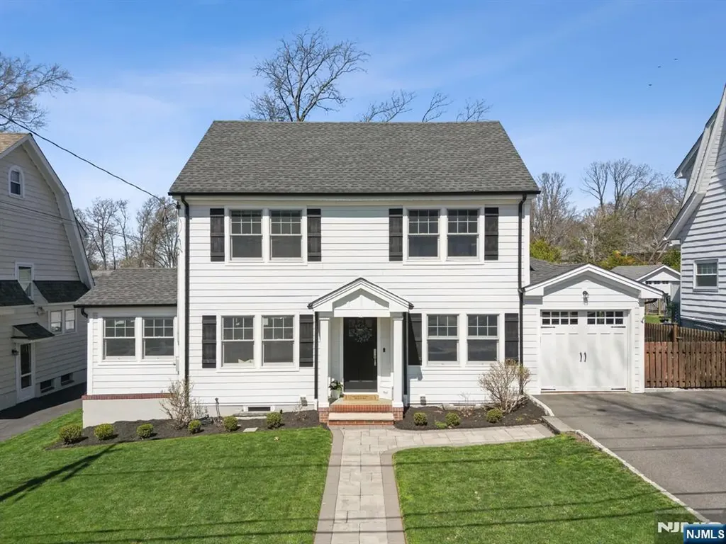 8 Newman Avenue Verona NJ 07044