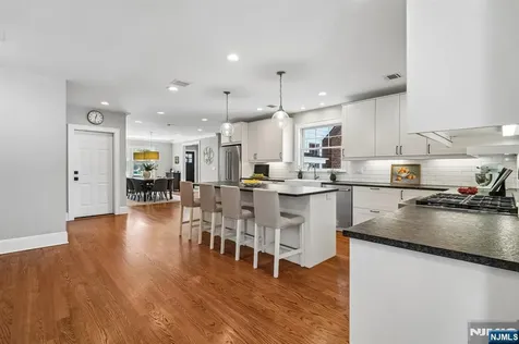 8 Newman Avenue Verona NJ 07044
