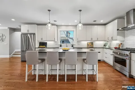 8 Newman Avenue Verona NJ 07044