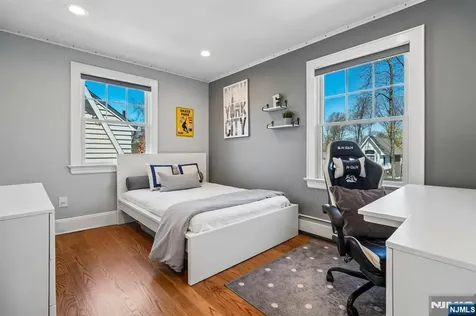 8 Newman Avenue Verona NJ 07044