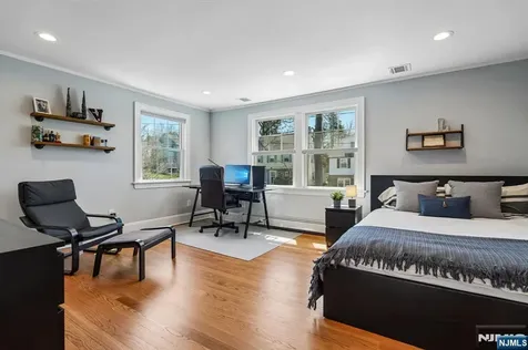 8 Newman Avenue Verona NJ 07044