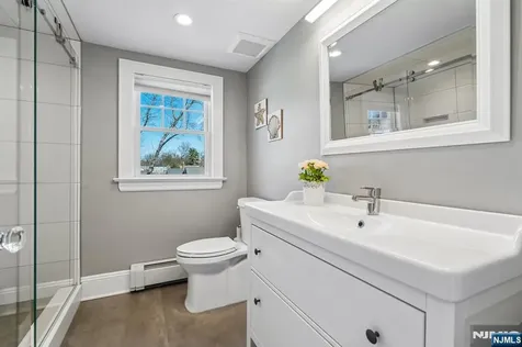 8 Newman Avenue Verona NJ 07044