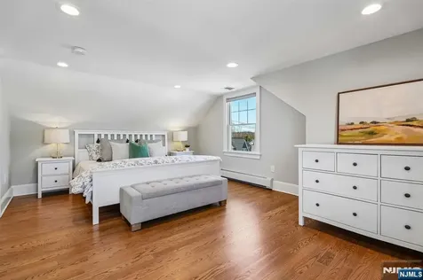8 Newman Avenue Verona NJ 07044