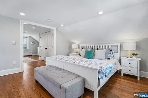 8 Newman Avenue Verona NJ 07044