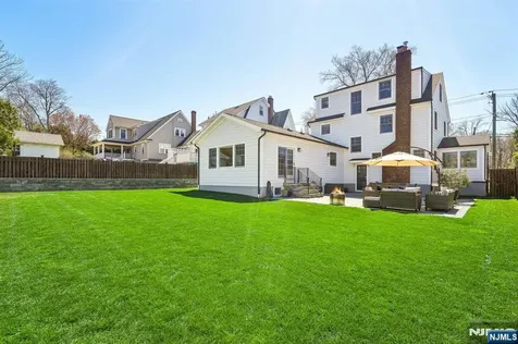 8 Newman Avenue Verona NJ 07044
