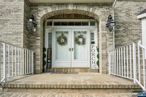 6 Diane Court Wayne NJ 07470
