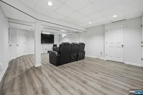 6 Diane Court Wayne NJ 07470