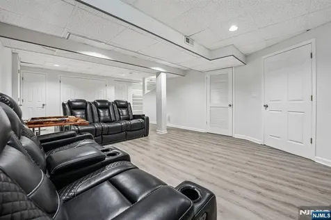6 Diane Court Wayne NJ 07470