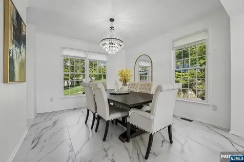 6 Diane Court Wayne NJ 07470