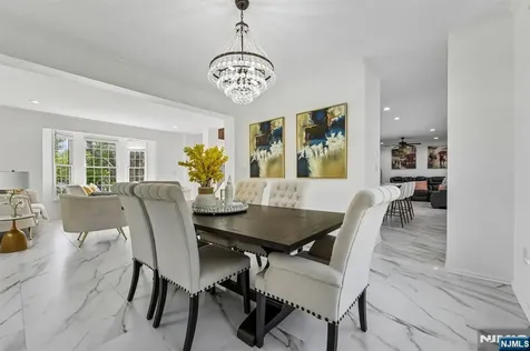 6 Diane Court Wayne NJ 07470