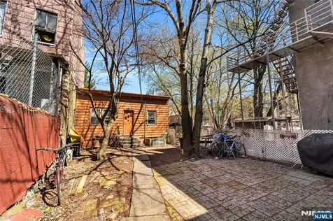 414 Monastery Place Union City NJ 07087