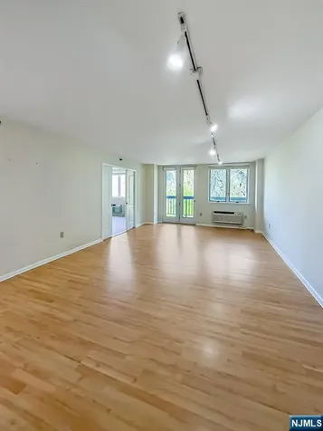 10 Smith Manor Boulevard West Orange NJ 07052