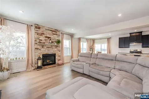 37 Esposito Lane Roxbury Township NJ 07850