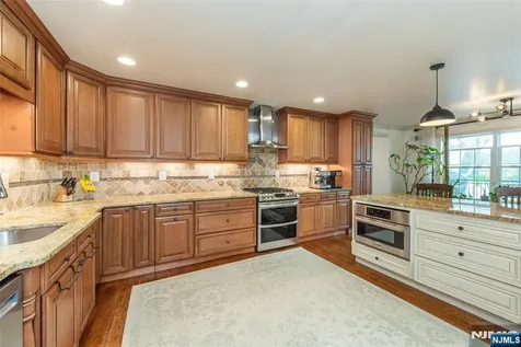 29 Van Duyne Avenue Wayne NJ 07470