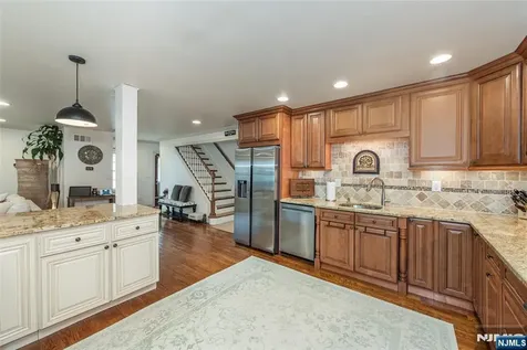 29 Van Duyne Avenue Wayne NJ 07470