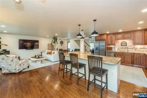 29 Van Duyne Avenue Wayne NJ 07470