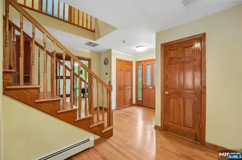 720 Maxwell Place Ridgewood NJ 07450