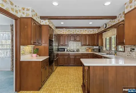 557 Taunton Road Wyckoff NJ 07481