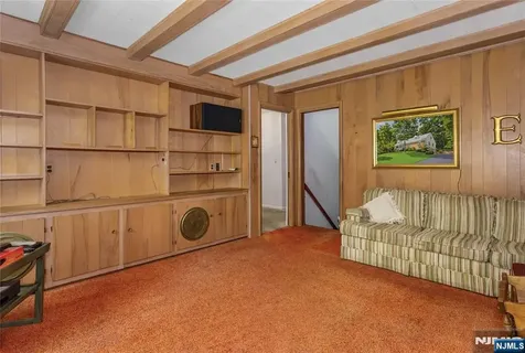 557 Taunton Road Wyckoff NJ 07481