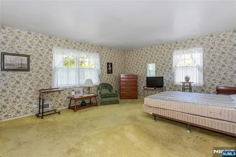 557 Taunton Road Wyckoff NJ 07481