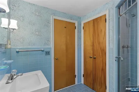 557 Taunton Road Wyckoff NJ 07481