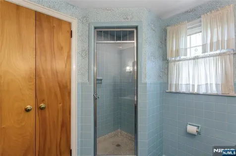 557 Taunton Road Wyckoff NJ 07481