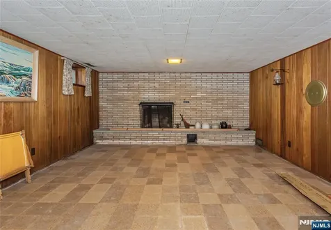 557 Taunton Road Wyckoff NJ 07481