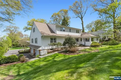 557 Taunton Road Wyckoff NJ 07481